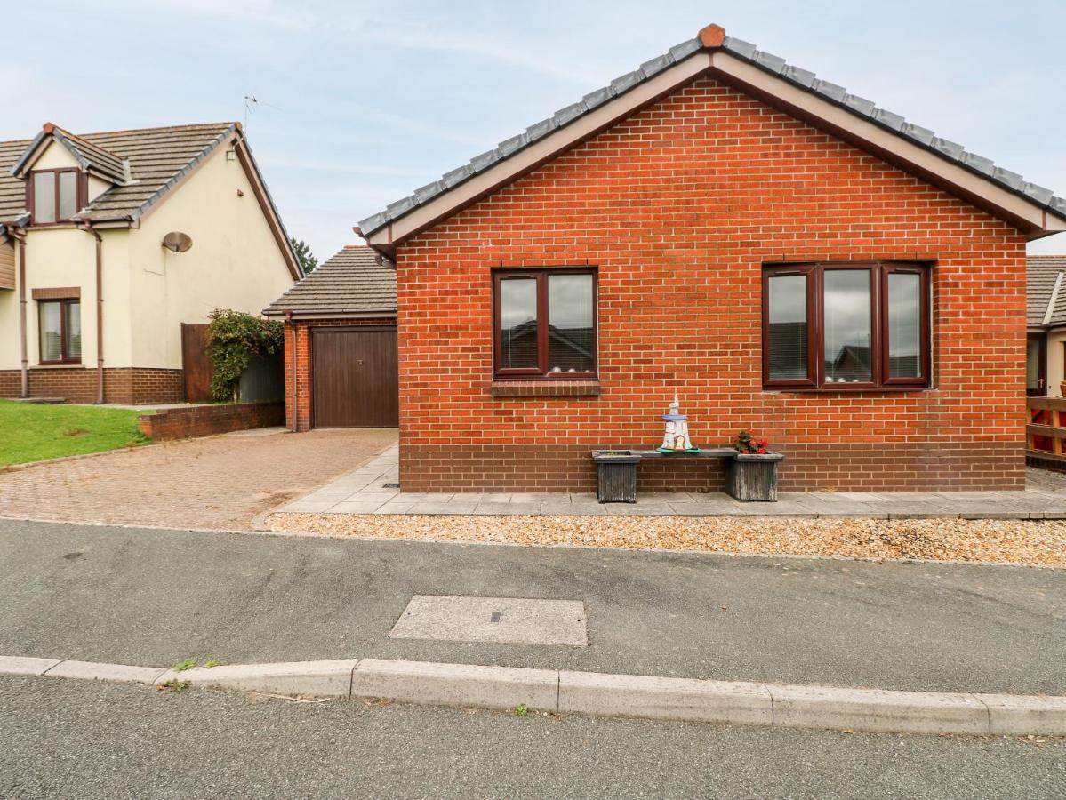 23 Charles Thomas Avenue Villa Pembroke Dock Exterior photo